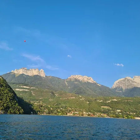Joli T2 Lumineux Et Cosy Au Centre D'annecy * Annecy
